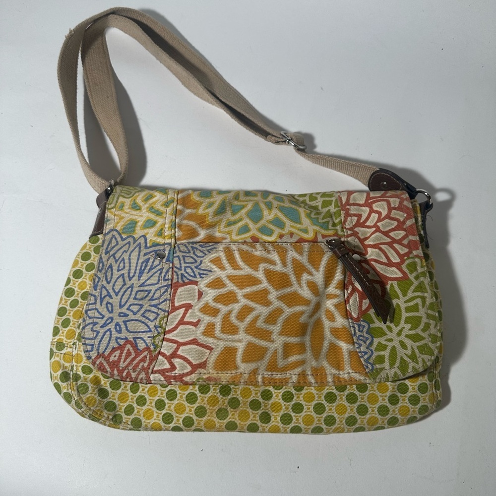 Colorful Yellow and Green Shoulder Bag with Patchwork Design - Picture 4 of 8